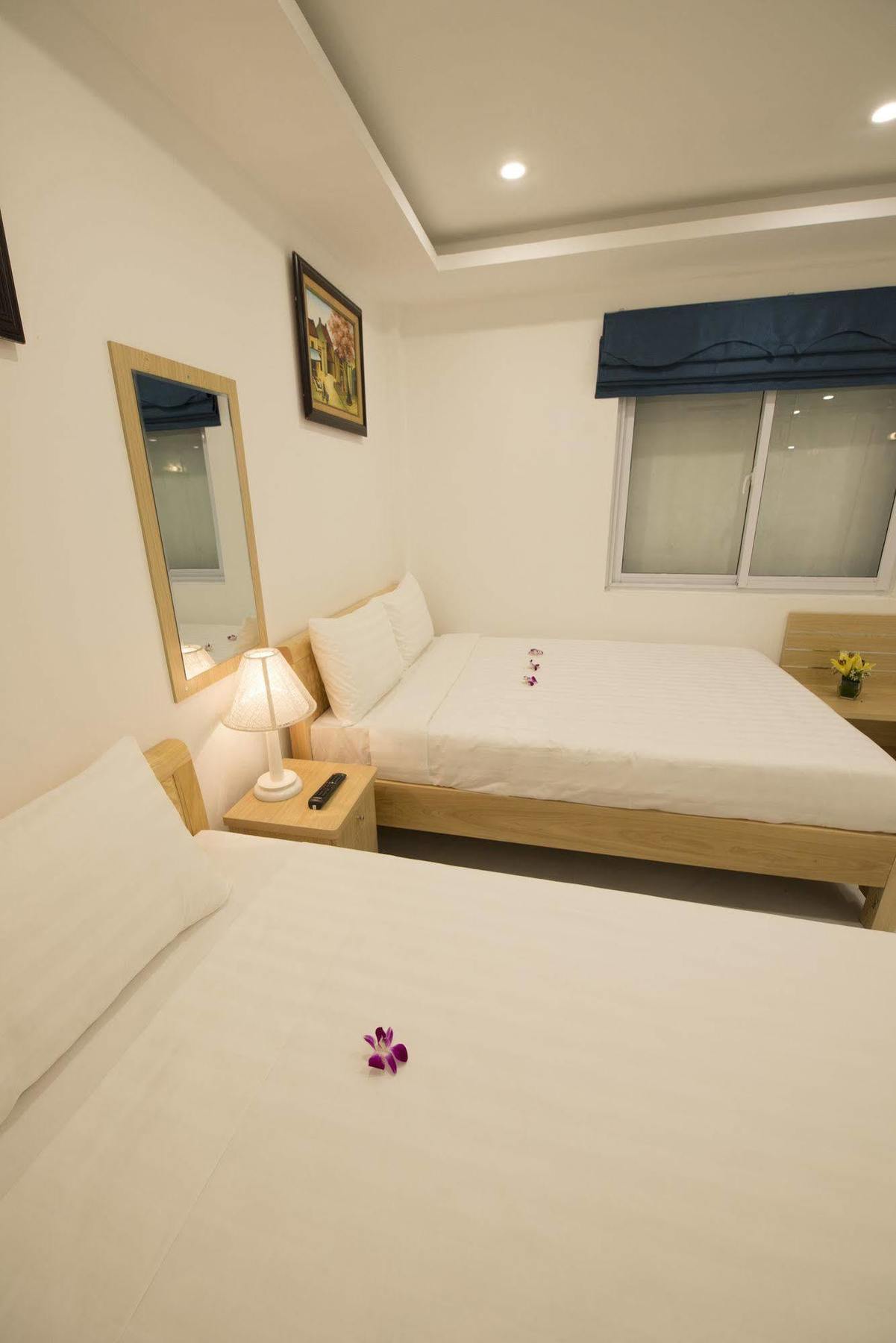 Ha Noi Holiday Center Hotel Hanoi Exterior foto
